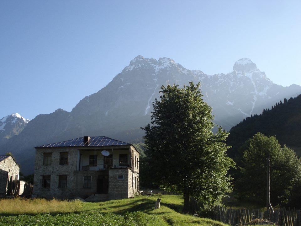 Peak Mazeri Guest House Exterior photo